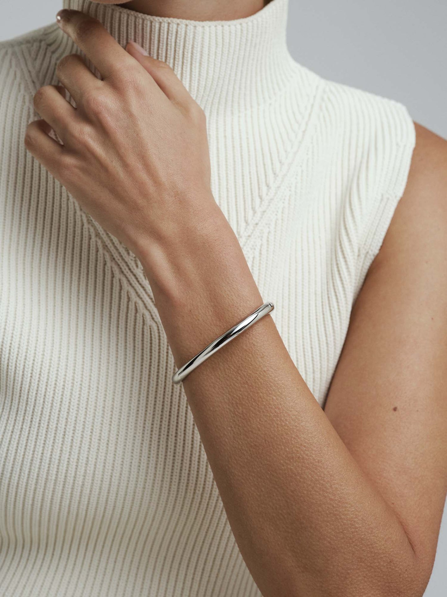 Aura Bold Bangle