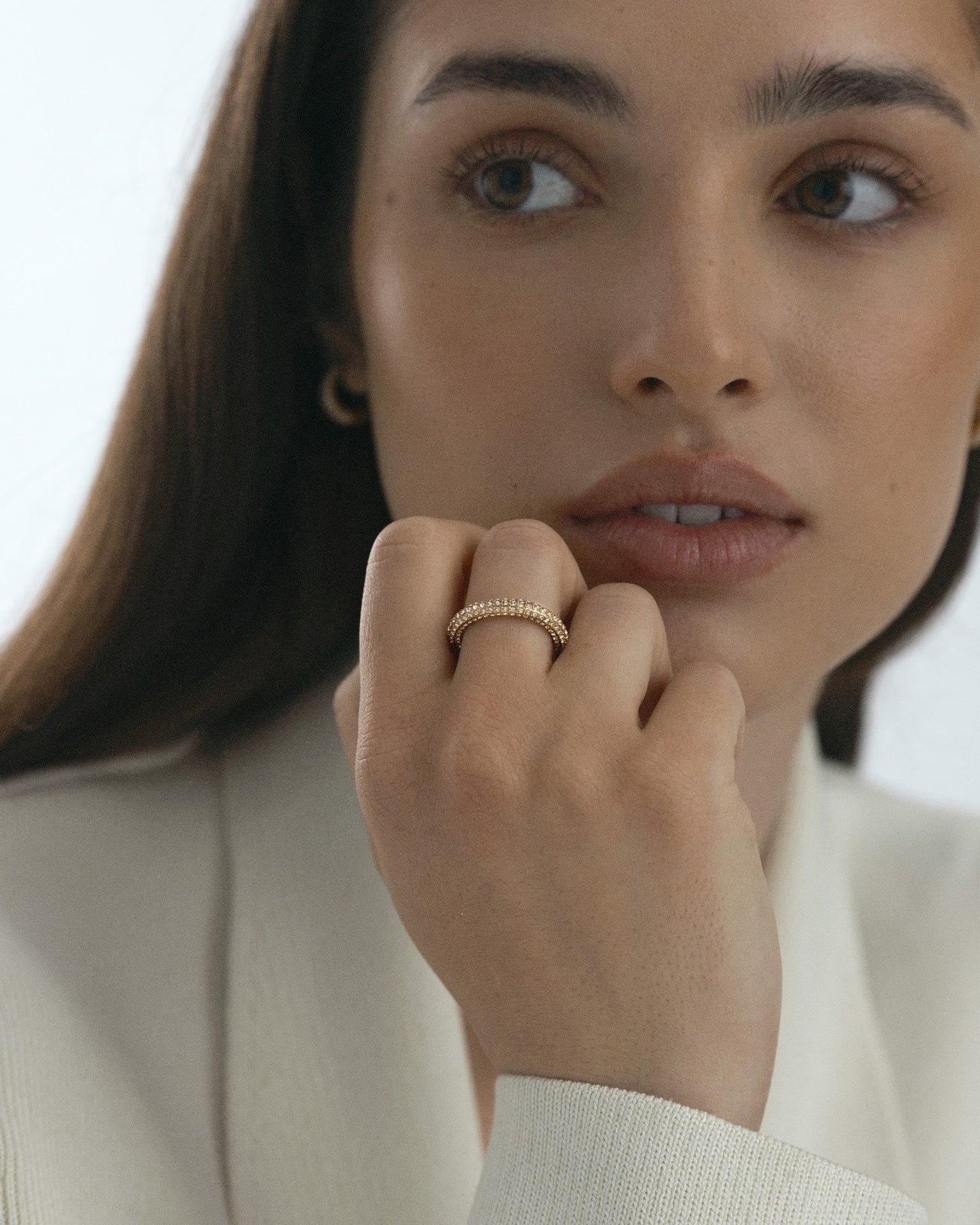 Pavé eternal ring