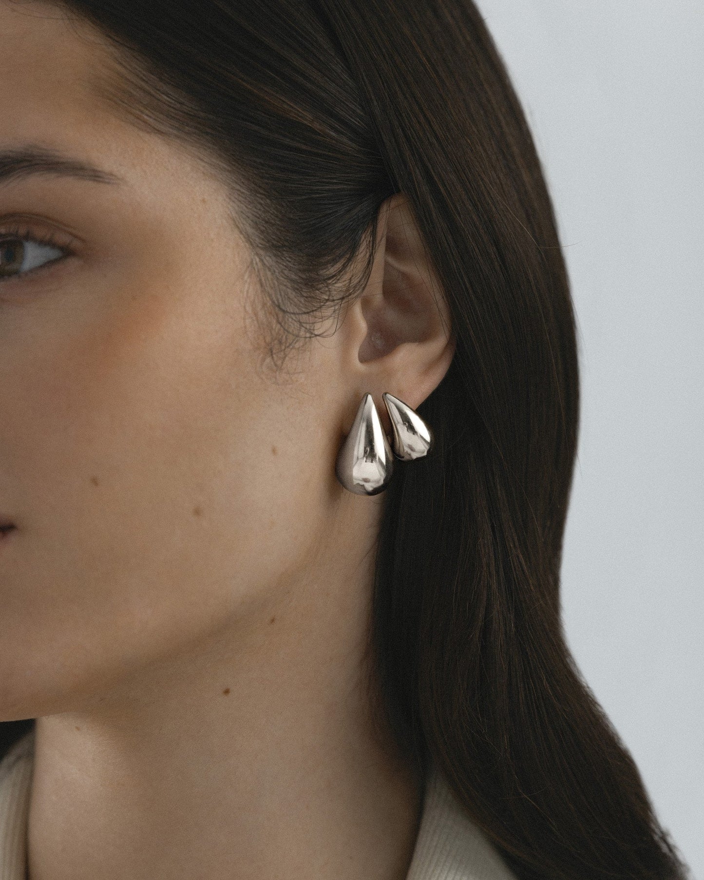 Plain daring small earring