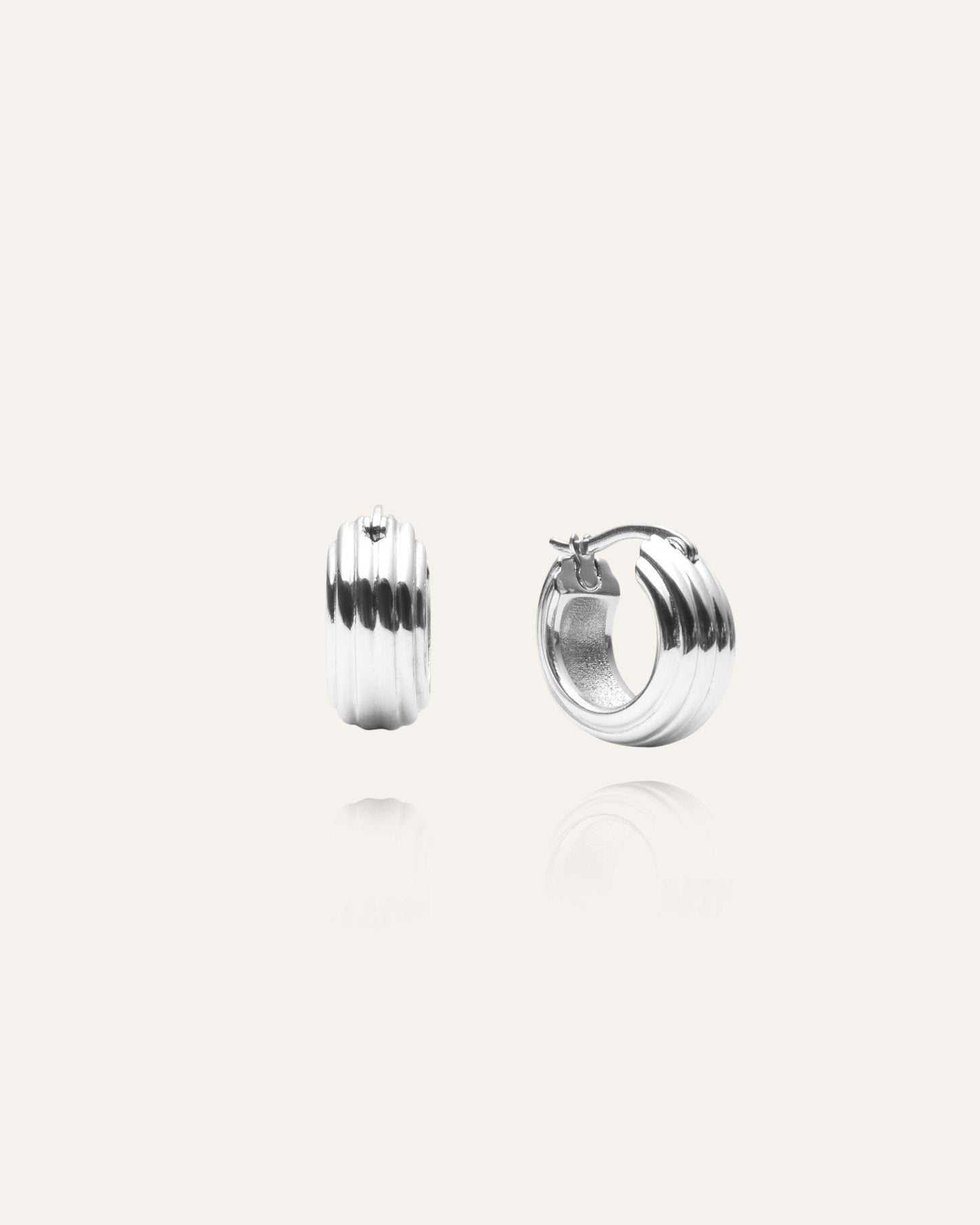 Edge Ribbed Small Silver Hoops