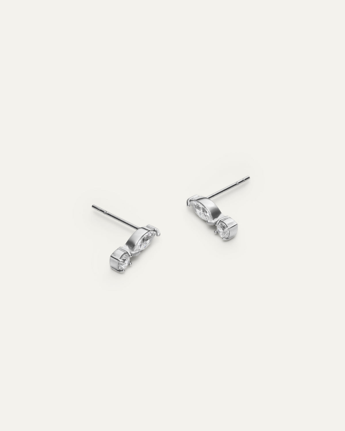 Élise Steel Studs