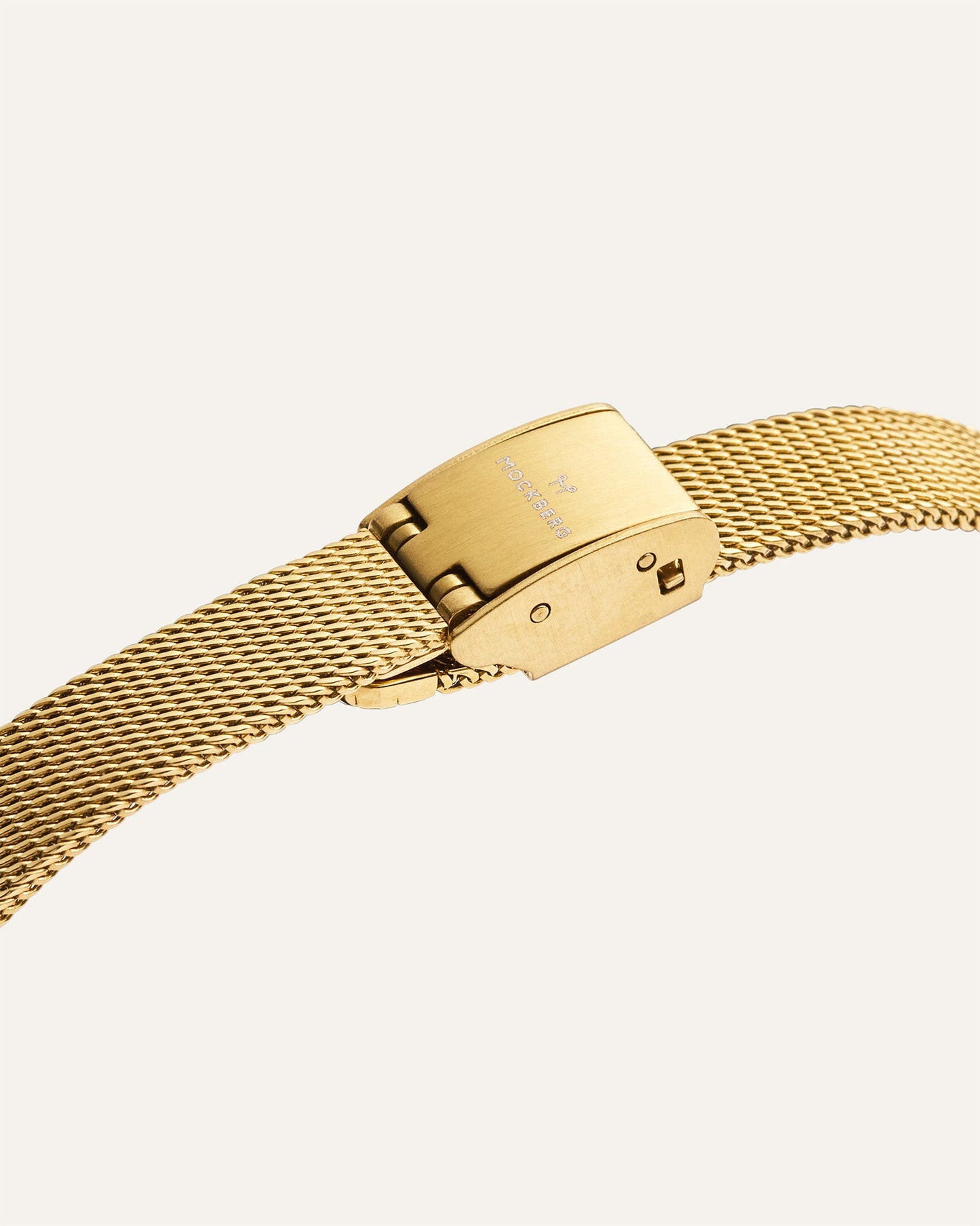 Retro Mesh Gold Watch