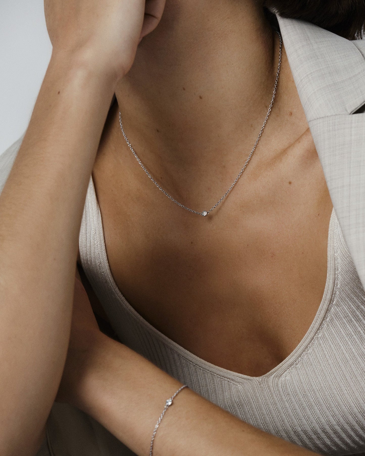 Thin diamond necklace
